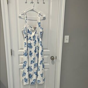 Francesca's Collections White and Blue Sleeveless Sundress